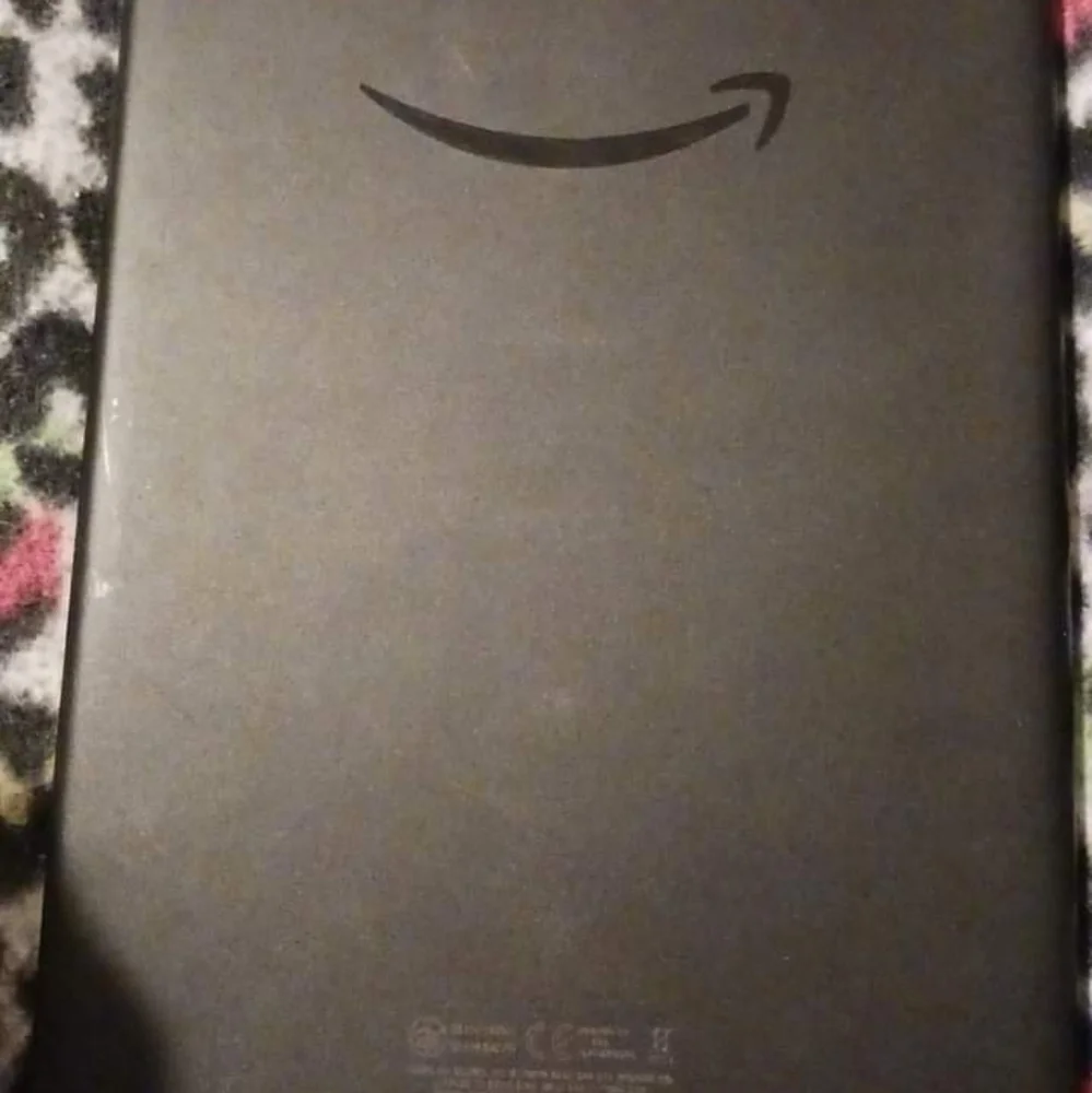 Fire tablet black and the case Is blue